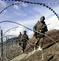 Pak Soldier Killed in LoC